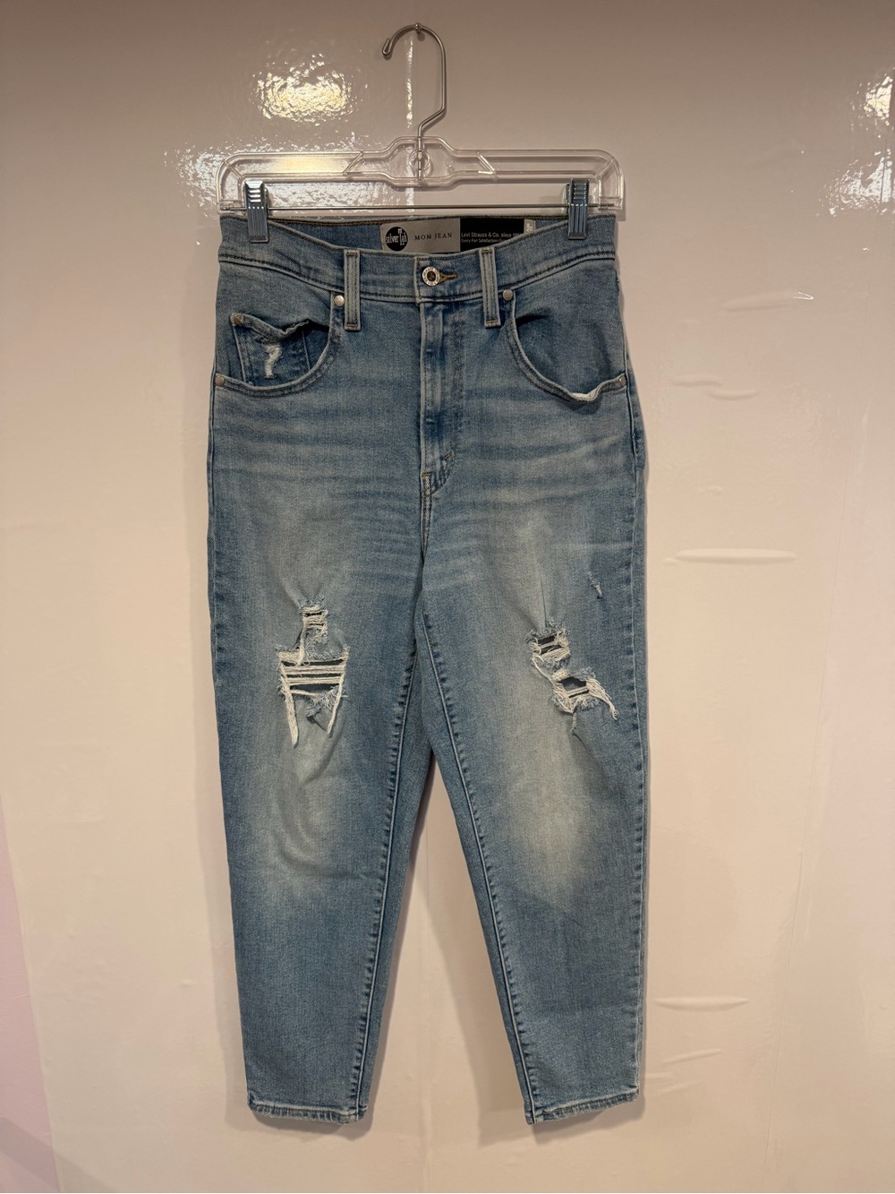 High-Rise Distressed Silver Tab Levi Mom Light‎ Wash Jeans